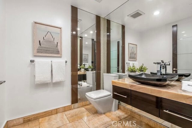 Building Photo - 1318 S Roxbury Dr