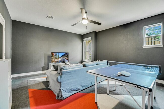 Building Photo - 11921 Terraza Cir