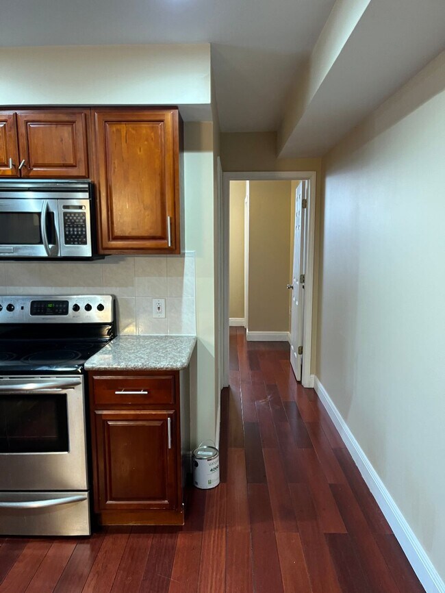 Hall - 1808 S 17th St