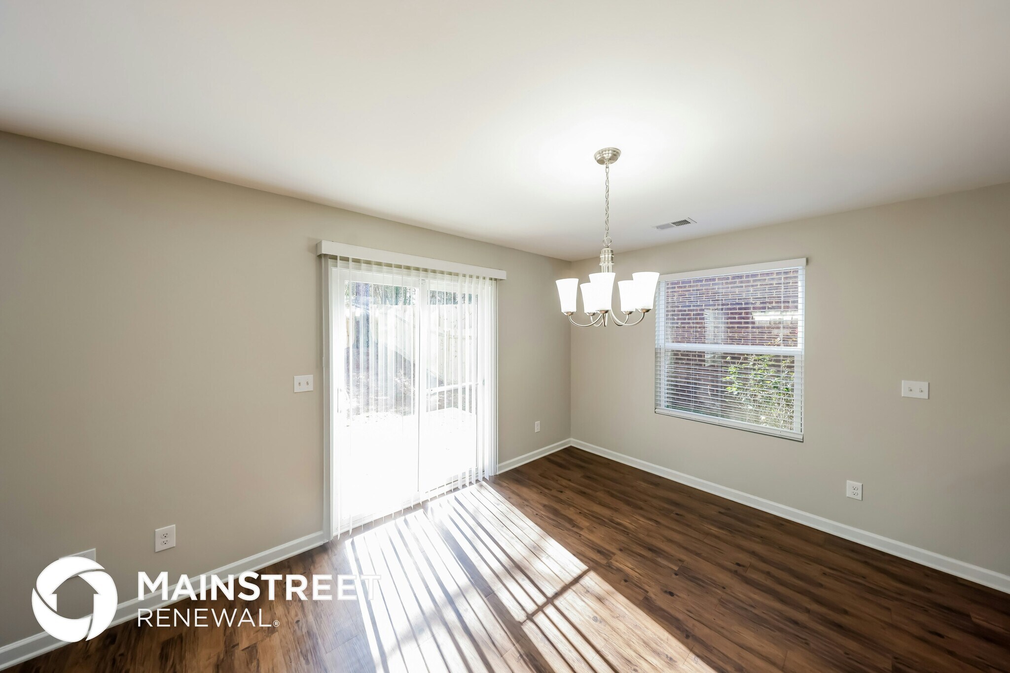 Building Photo - 105 Union Station Dr