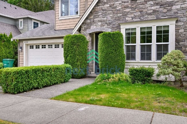 Building Photo - "Charming 4-Bedroom Retreat in Redmond: Spacious 2,540 Sq Ft Home with 2.5 Baths!"
