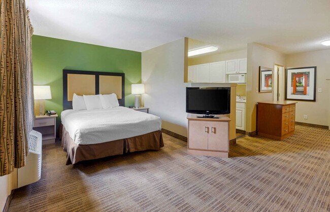 Building Photo - Furnished Studio-Durham - RTP - Miami Blvd. - North