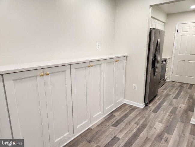 Building Photo - 5700 Olde Mill Ct