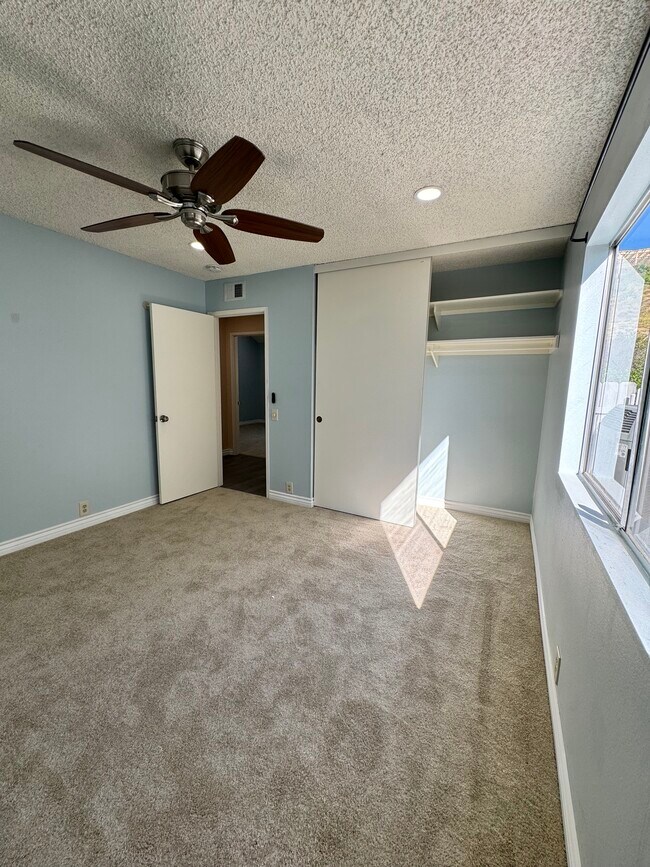 Building Photo - 9941 Mozelle Ln