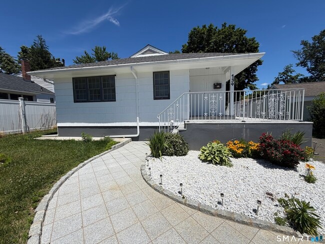 Building Photo - 134 Albright Ave