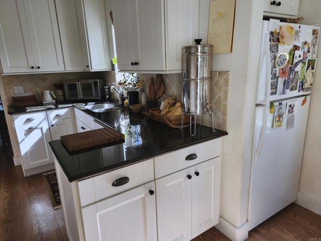 Building Photo - 3094 Blue Jay Dr