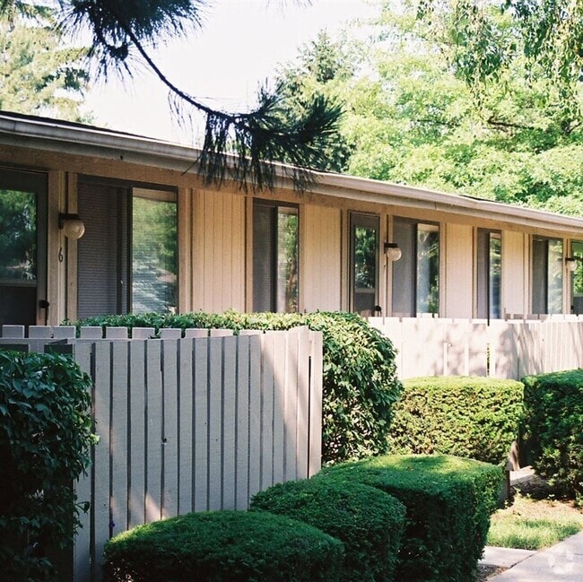 Private entry, no stairs - Garden Court Apartments