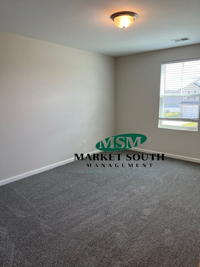 Building Photo - Rice Creek!  Port Wentworth **Rent Special...