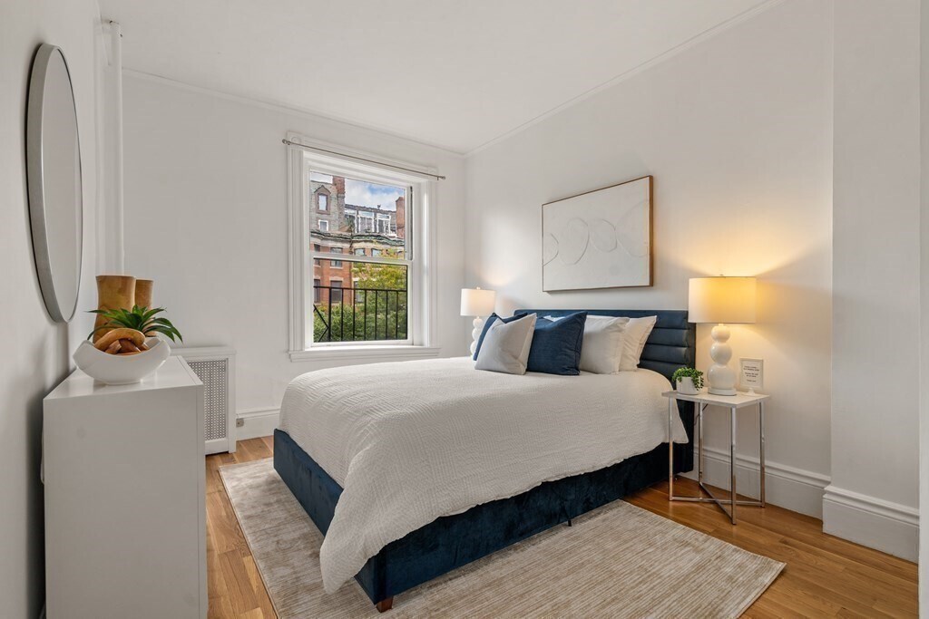 Building Photo - 481 Beacon St