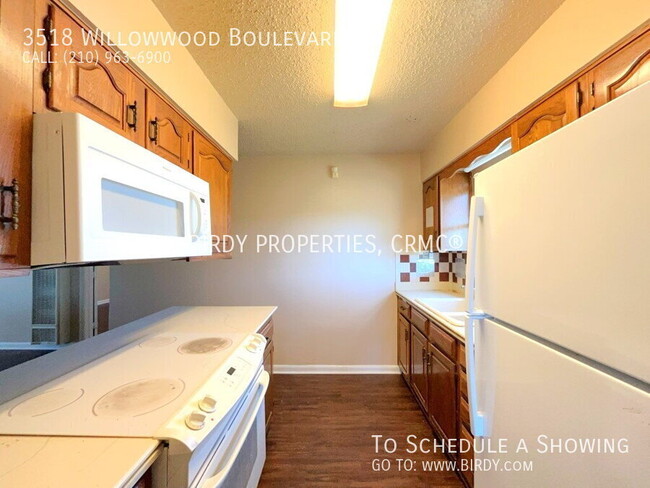 Building Photo - "Charming 2-Bed, 2-Bath Oasis on Willowwoo...