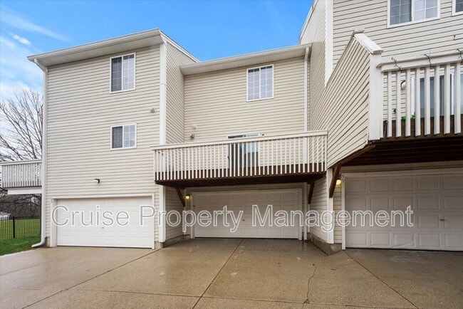 Building Photo - 61 S Treehouse Ln