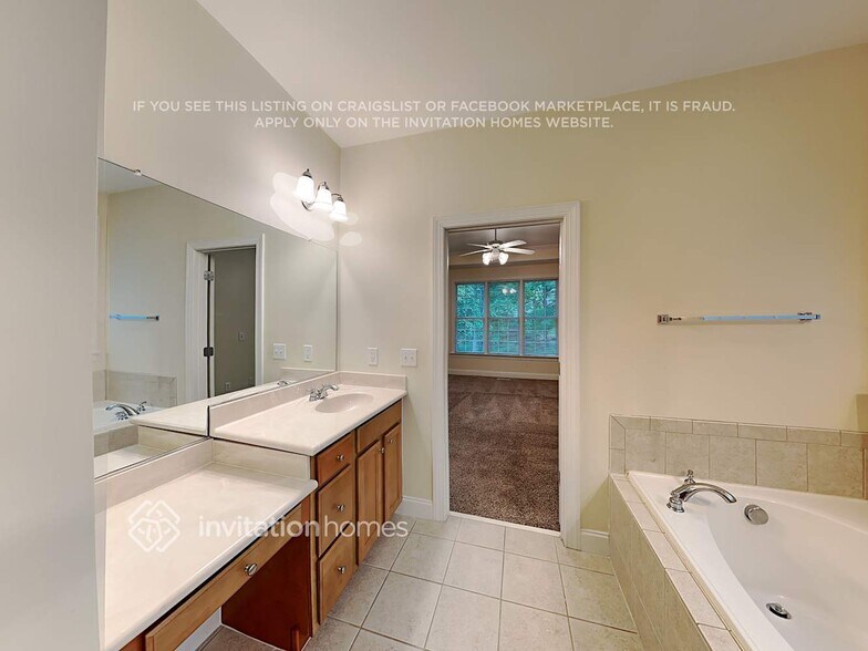 Building Photo - 508 Findhorn Ln