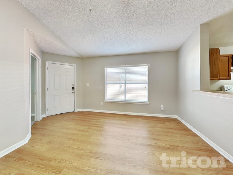 Building Photo - 3114 Boynton Dr