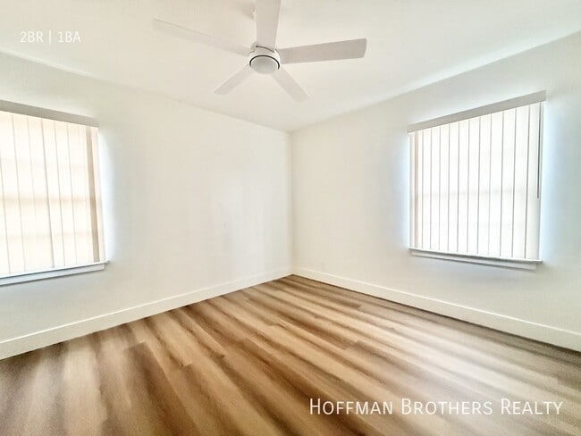 Building Photo - 1631 S Bronson Ave