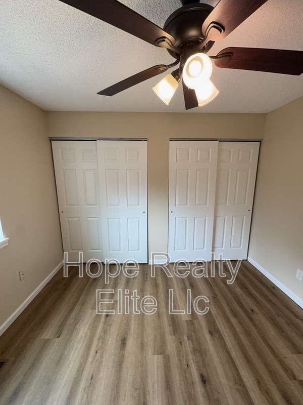 Building Photo - 1227 N Chestnut St