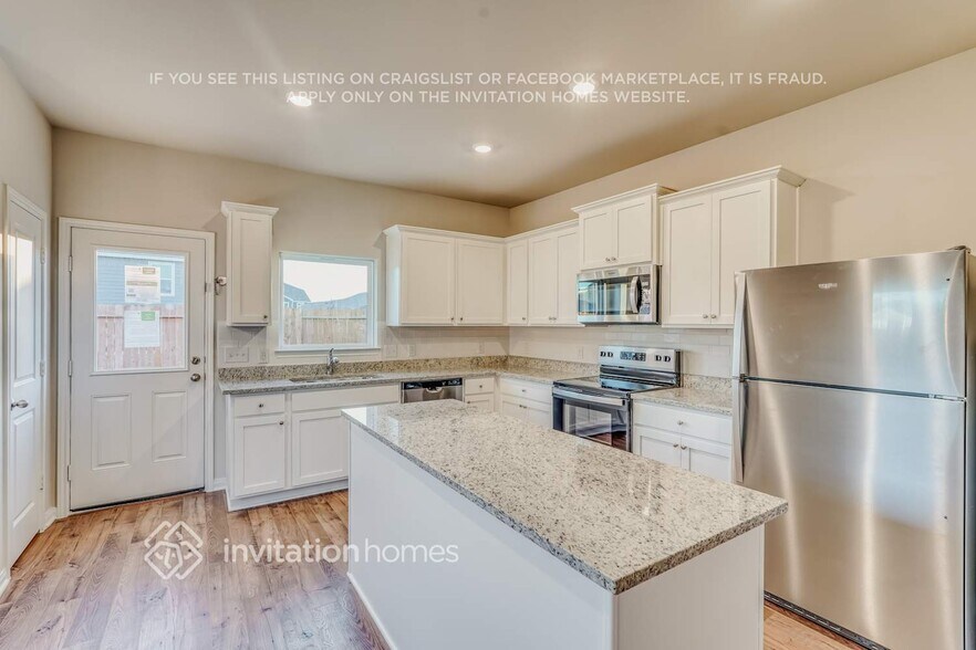 Building Photo - 8204 Burnt Orchid Dr