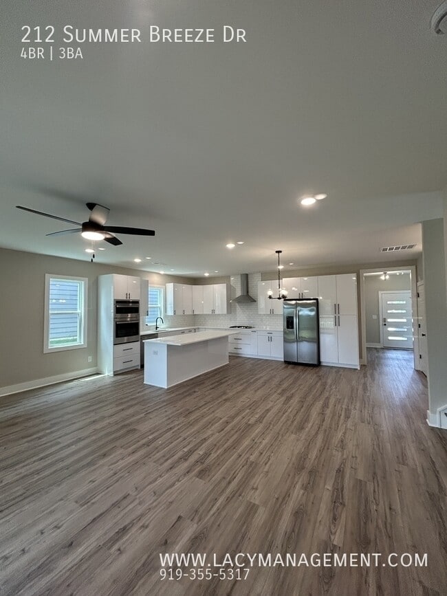 Building Photo - 212 Summer Breeze Dr