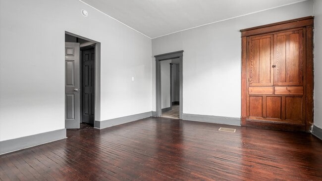 Building Photo - 279 Hudson Ave