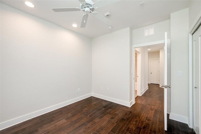 Building Photo - 908 Nueces St