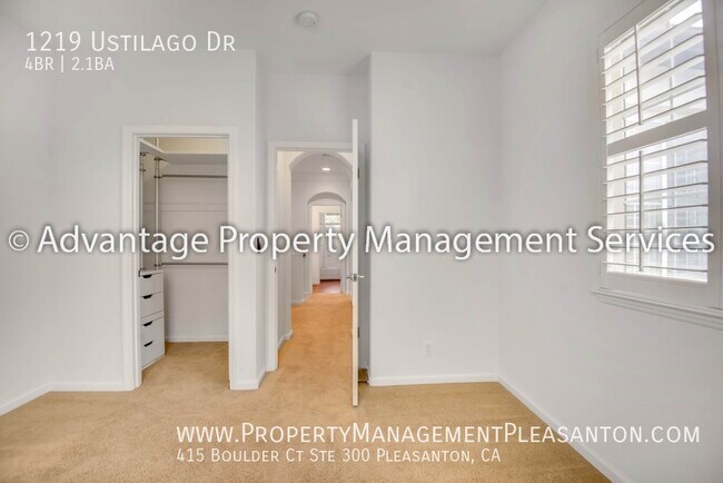 Building Photo - 1219 Ustilago Dr