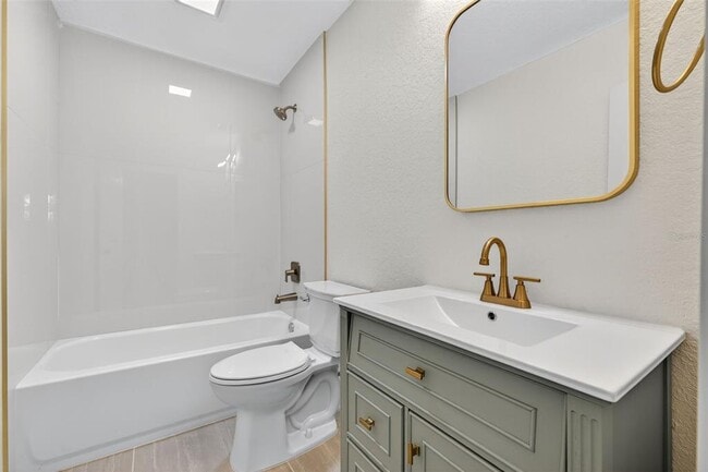 Building Photo - 2710 Boca Ciega Dr N