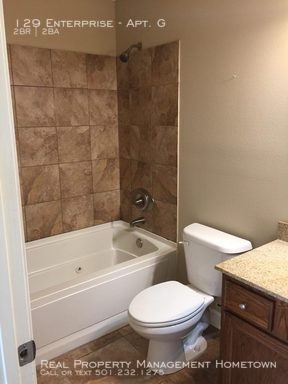 Building Photo - Hamilton Hills Apartment
