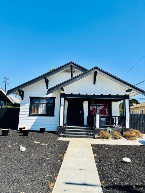 Primary Photo - 2041 W 35th Pl