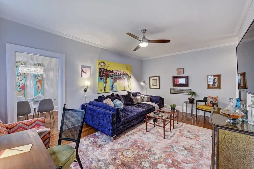 Building Photo - 518 Lamar Ave