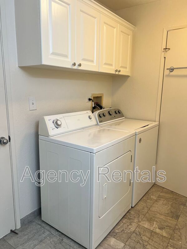 Building Photo - 94-1359 Kulewa Loop #16T