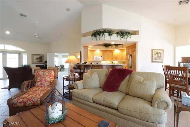 Building Photo - 27091 Flamingo Dr
