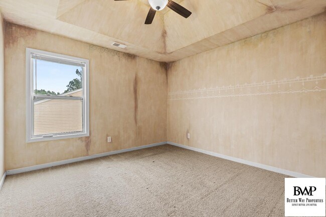 Building Photo - 11 Belhaven Dr