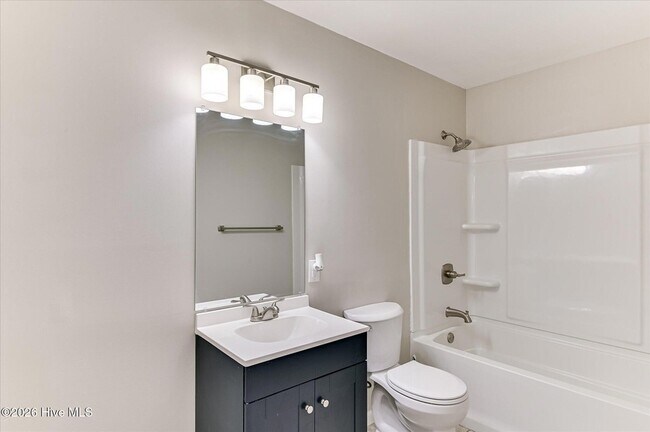 Building Photo - 1831 Cottonwood Dr