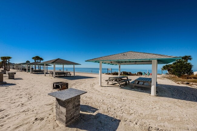 Building Photo - Beautiful Gulf Harbor Villa