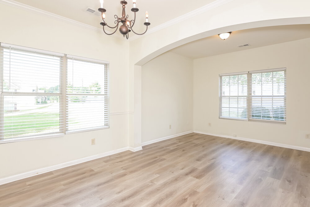 Building Photo - 3563 Walking Stick Way NE