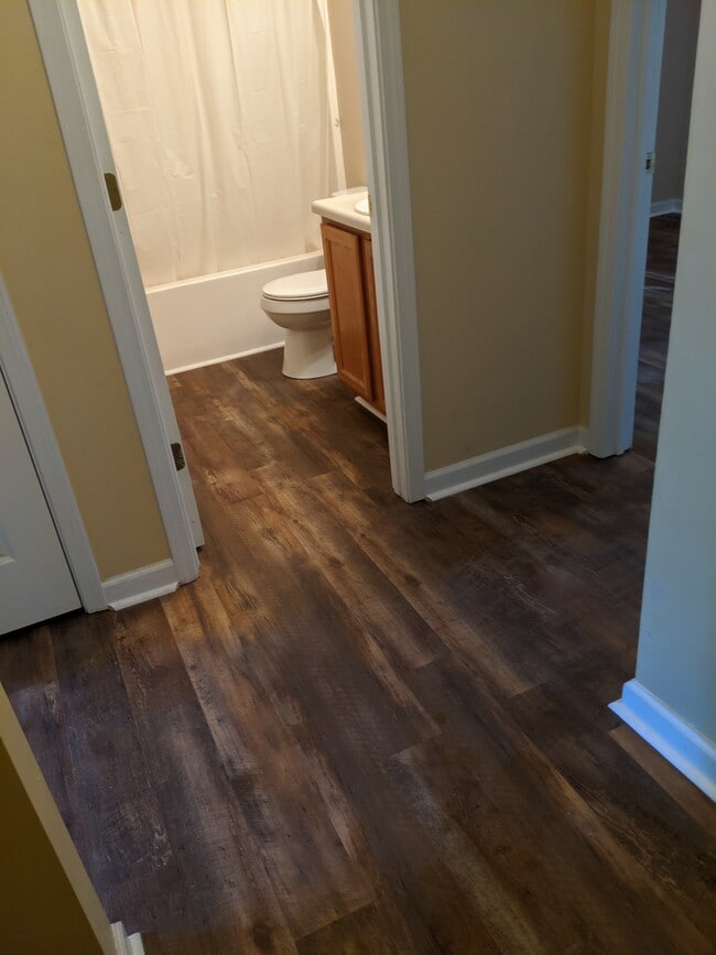 Building Photo - Carlton Street Townhomes