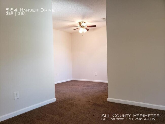 Building Photo - 3 Bedroom 3 Bath in a GREAT community