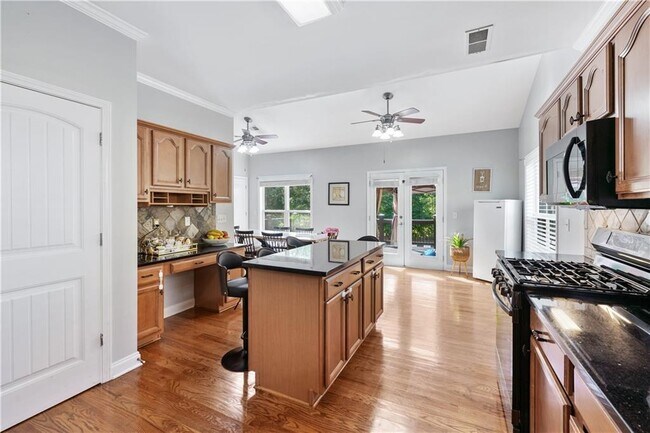 Building Photo - 52 Thomas Pl Dr