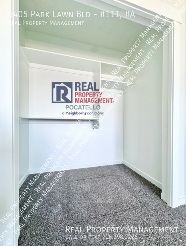 Building Photo - 5405 Park Lawn Dr