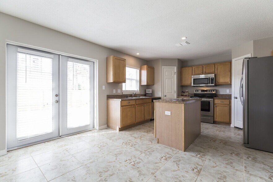 Building Photo - 2902 Elbib Dr