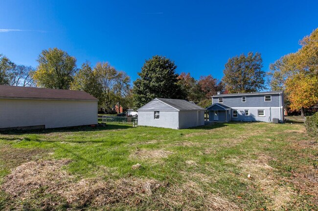Building Photo - 564 Claymont Dr