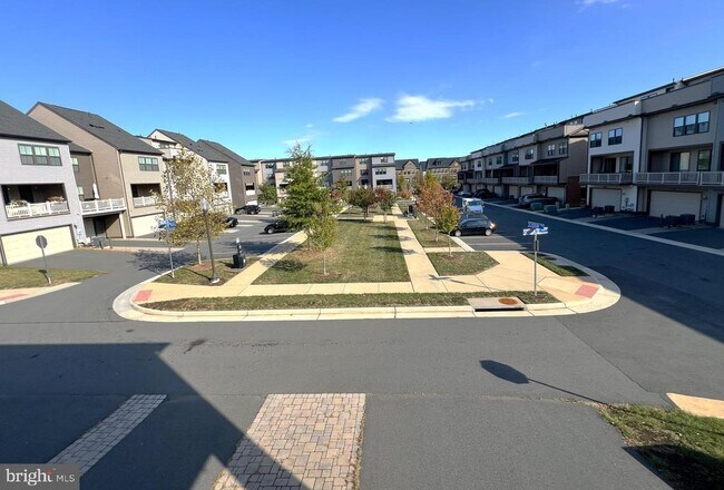 Building Photo - 22296 Philanthropic Dr