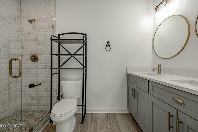 Building Photo - 8504 Tradewinds Dr