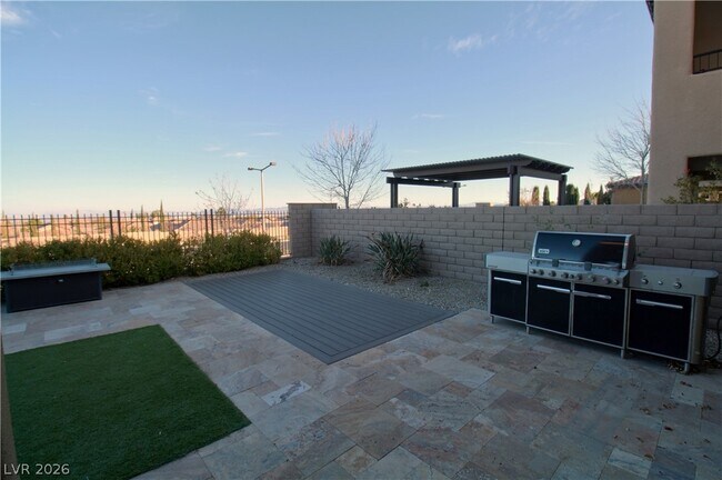 Building Photo - 24 Brigola St