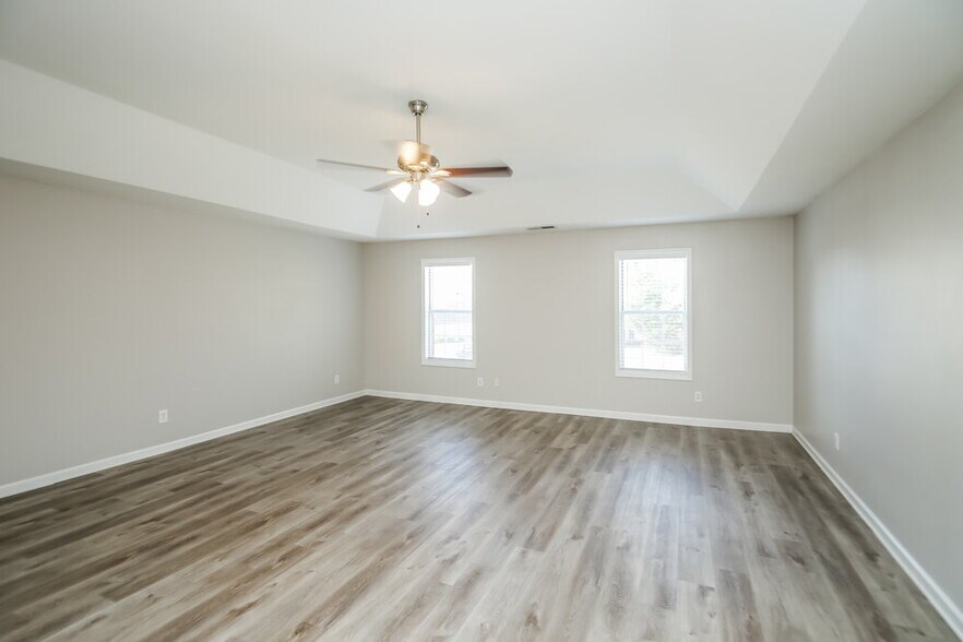 Building Photo - 12250 Molly Sue Ln