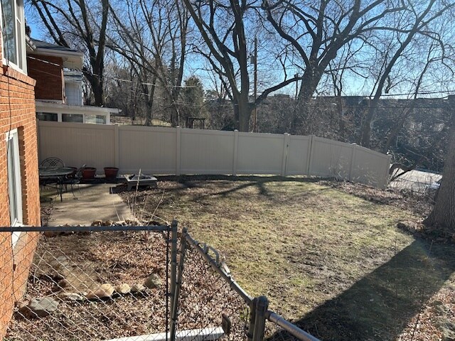 Building Photo - 5204 Grandview Ln