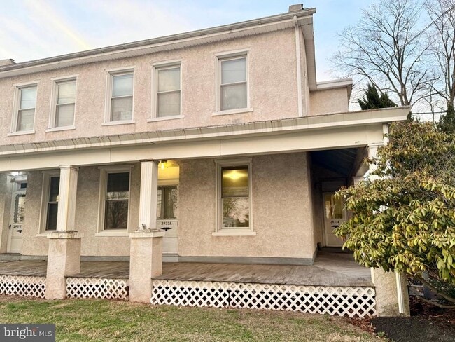 Building Photo - 2933 E High St