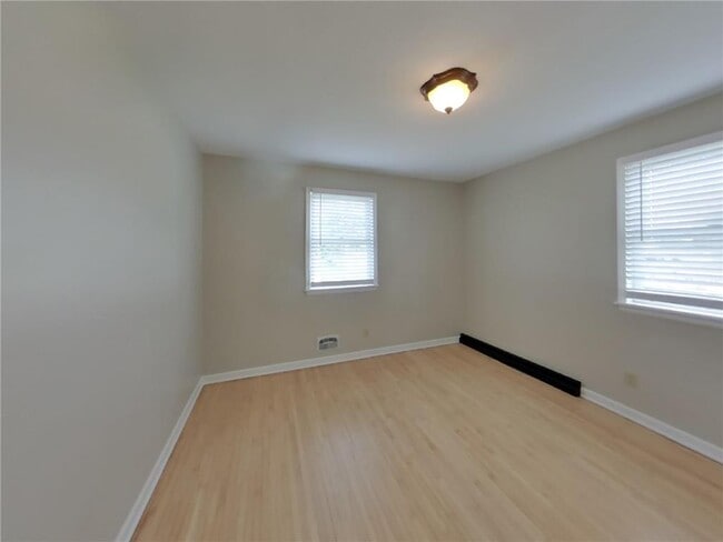 Building Photo - 416 S Olive St