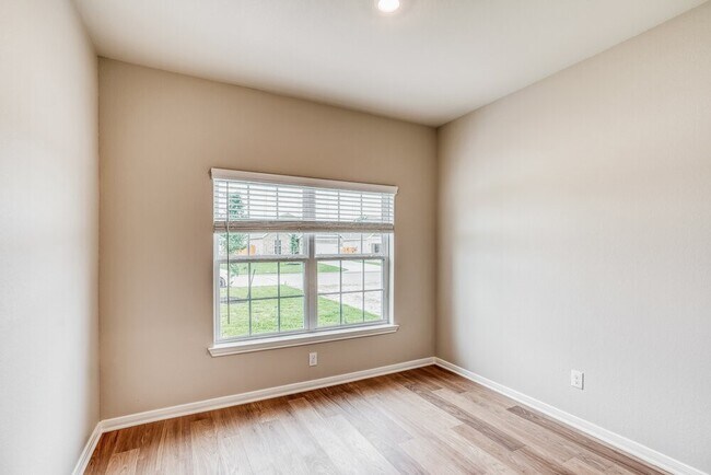 Building Photo - 425 San Miguel Crk Dr