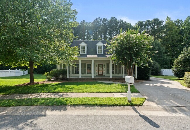 Building Photo - Welcome to Governor's Village Sprawling one level living with added Bonus space