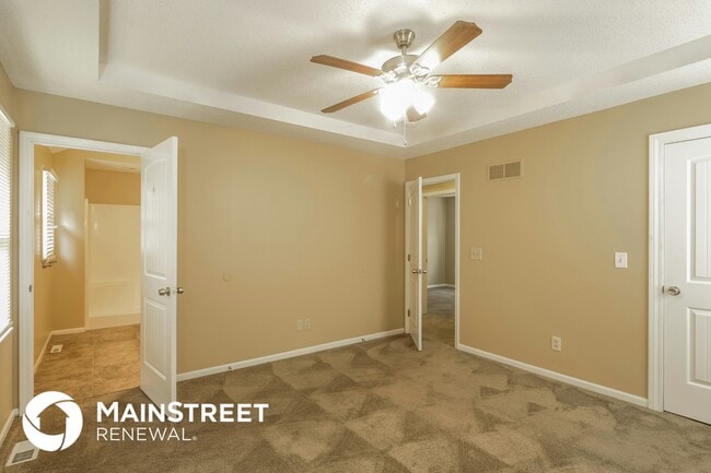 Building Photo - 525 Kenneth Ln